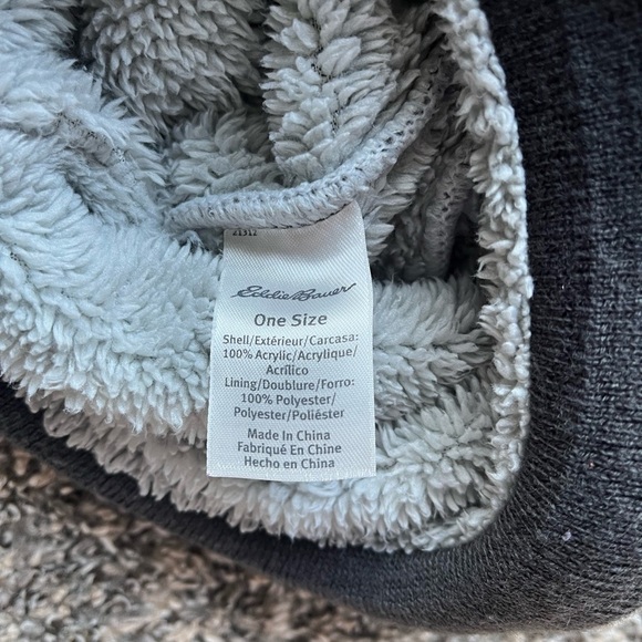 Eddie Bauer Black & Gray Knit Beanie – Adult Unisex Winter Hat – Cozy & Warm - Picture 4 of 4